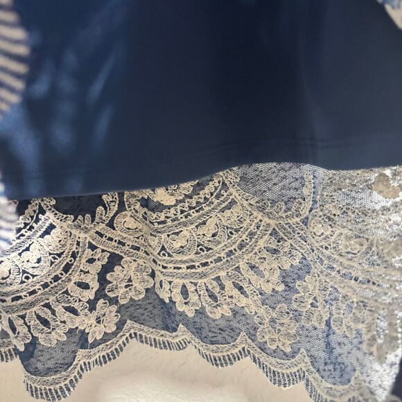 John Mark Fleur In Bloom Blouse Top Small Blue White Embroidery Bell Sleeve - Picture 7 of 9